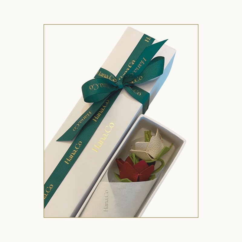 SIGNATURE FLOWER BOX F2